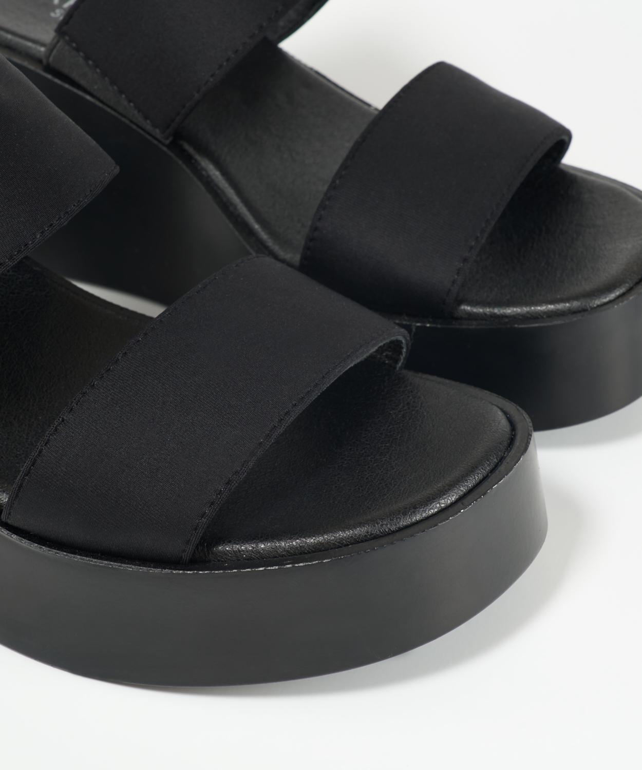 Sandalia plataforma doble tira image number null